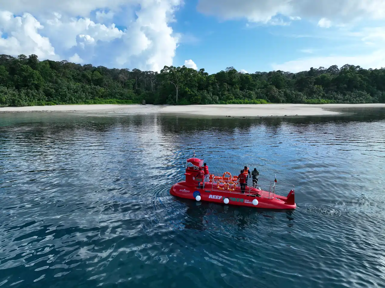Semi-Submarine Experience at North Bay thumbnail 5